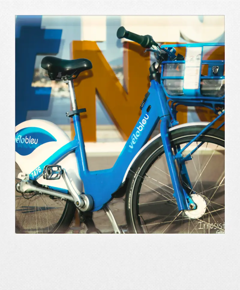 Vélo bleu Nice